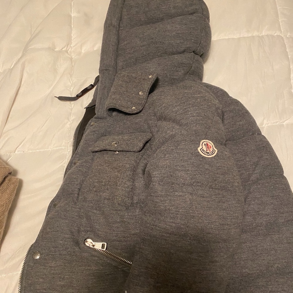 Moncler Mongenevre Gray Jacket